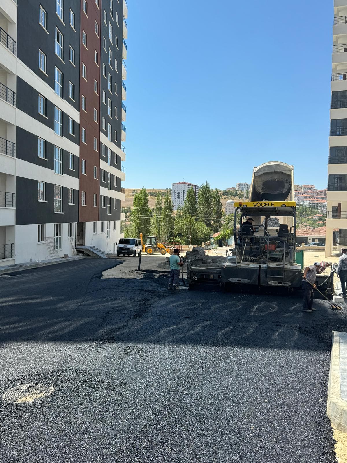 Brn Yol — asfalt serimi, Vögele finişer ve saha ekibi, Ankara
